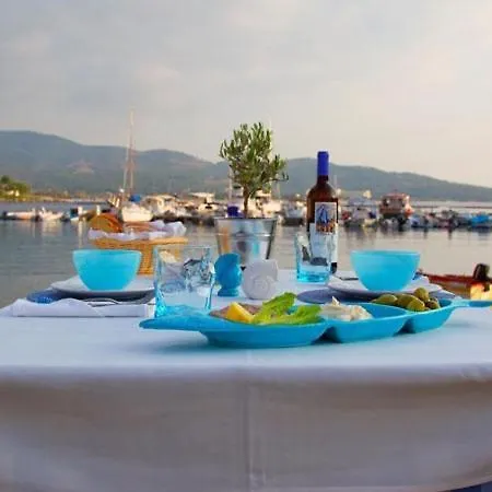 Kaplanis House 3*
