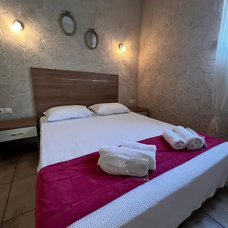 Kaplanis House Hotel