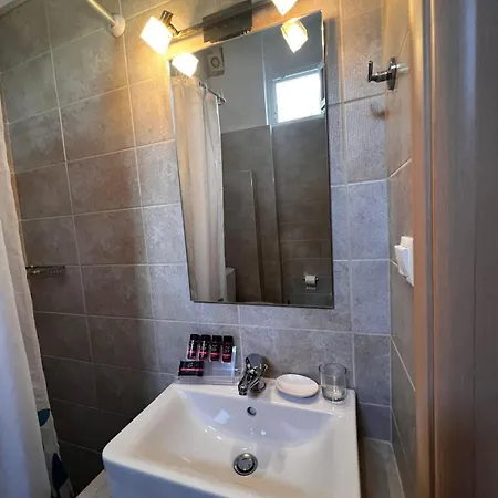 Kaplanis House Hotel