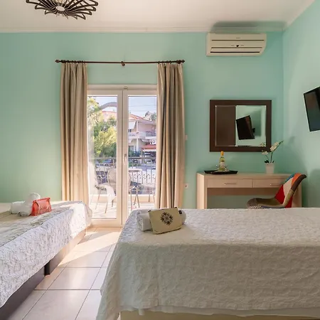Kaplanis House 3*