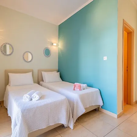 Kaplanis House 3*