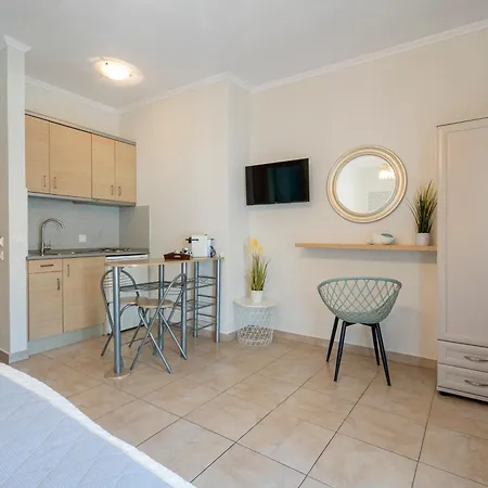 Kaplanis House Hotel 3*
