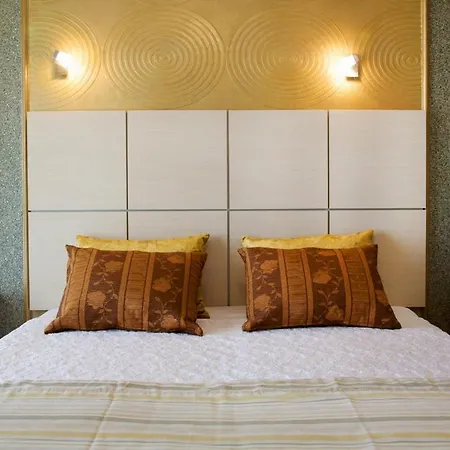 호텔 Kaplanis House 3*