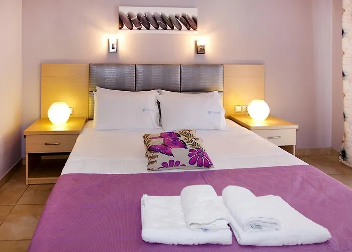 Kaplanis House Hotel 3*