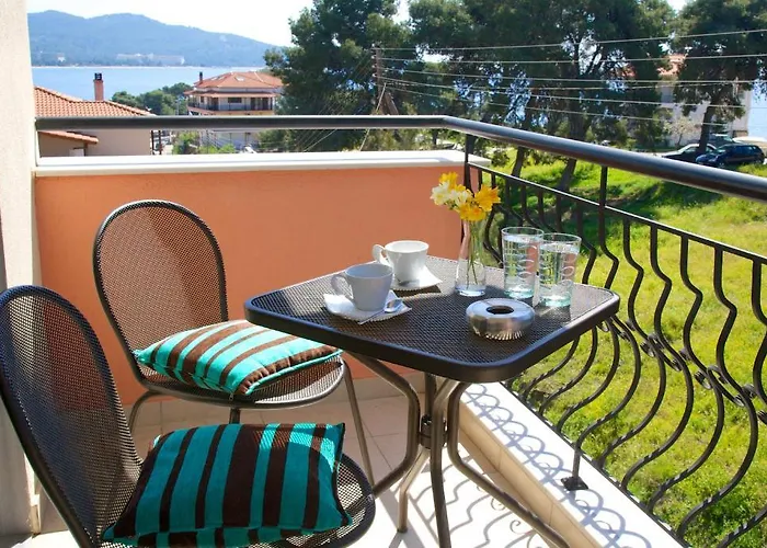 Kaplanis House Hotel