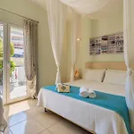Kaplanis House Hotel 3*