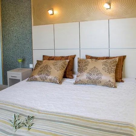 Hotel Kaplanis House