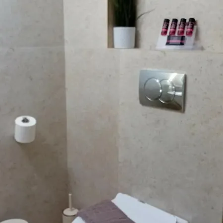 Hotel Kaplanis House